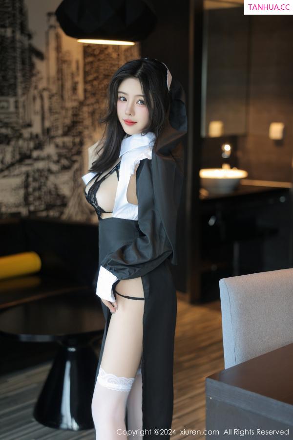 袁圆  [XiuRen]高清写真图 2024.08.21 No.9045 袁圆 修女美腿第2张图片
